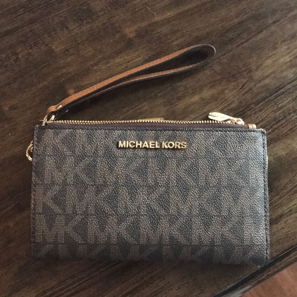 Michael Kors Wristlet Phone Wallet PVC Brown